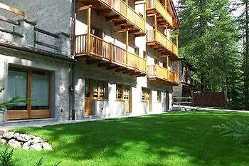 Apart-hotel Planpincieux 3*