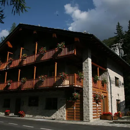 Planpincieux Apart-hotel Courmayeur